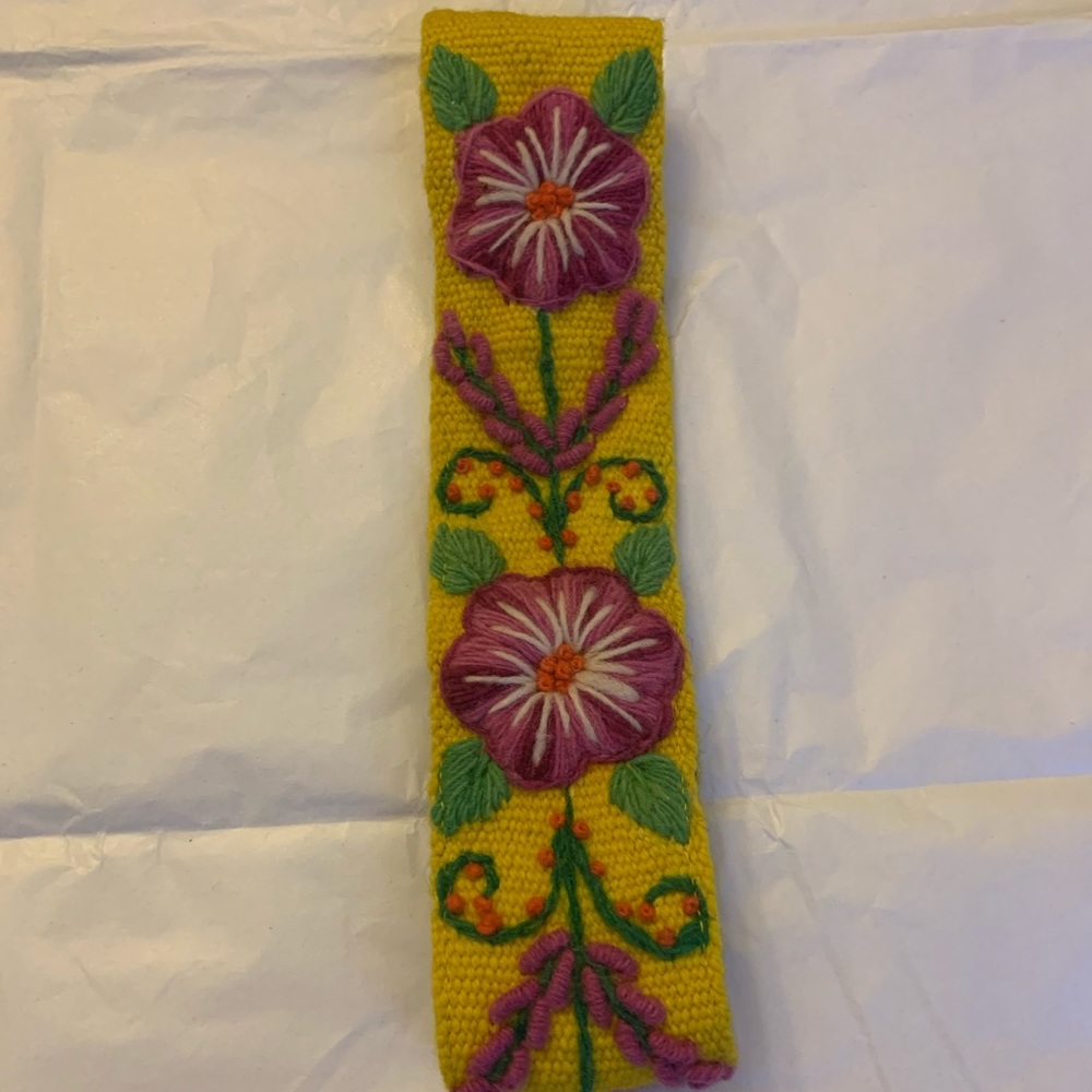 NWOT. Handmade Headband. Made in Perú.
